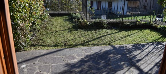 Квартира с 3 комнатами в Серина, Италия № 133092 15