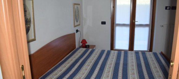 Квартира с 3 комнатами в Серина, Италия № 133092 10