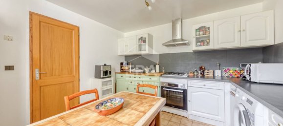 Дом с 7 комнатами в Понто-Комбо, Франция № 364068 4