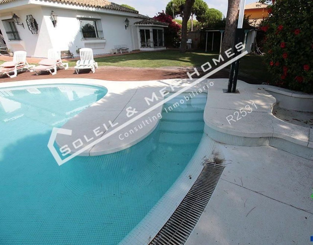 6 chambres Maison à El Puerto de Santa Maria, Spain No. 271736