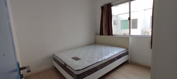 3 bedrooms House in Bang Kapi, Thailand No. 4562 15