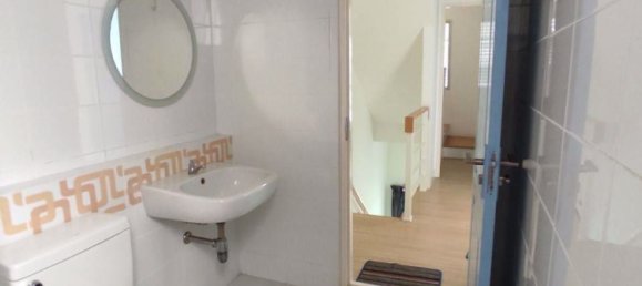 3 bedrooms House in Bang Kapi, Thailand No. 4562 13