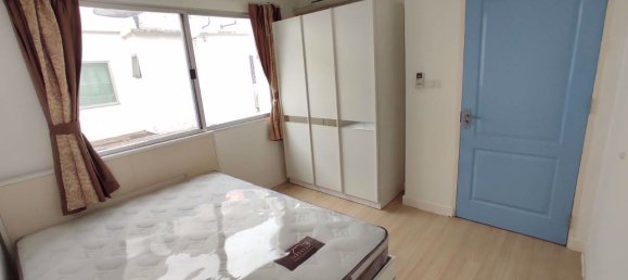 3 bedrooms House in Bang Kapi, Thailand No. 4562 16