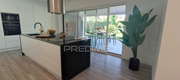 4 Schlafzimmer Schlösser in Almada, Portugal, Nr. 195064 8