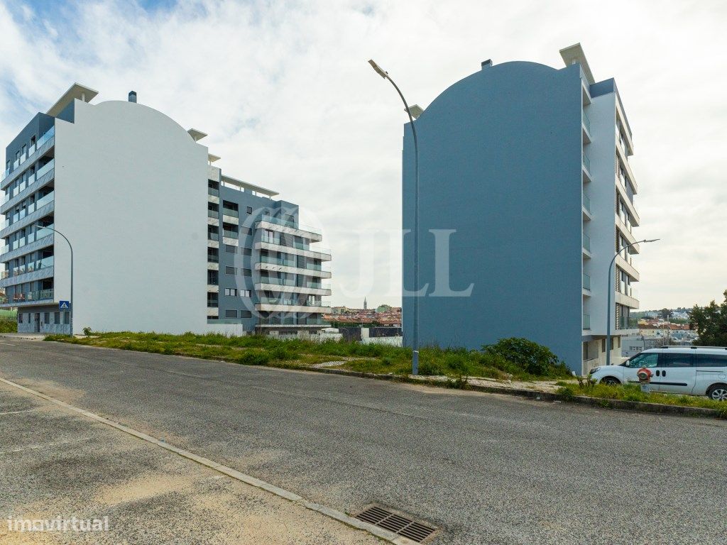  قطعة أرض في Amadora, Portugal 380متر مربع رقم 73216