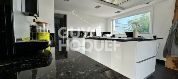 5 bedrooms House in Halluin, France No. 233888 6