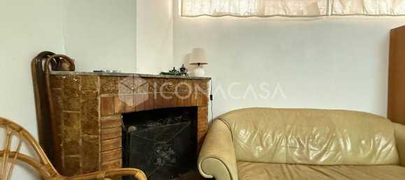 4 rooms House in Bitonto, Italy No. 17890 13