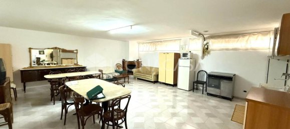 4 rooms House in Bitonto, Italy No. 17890 12