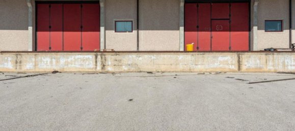 4371m² Warehouse in San Salvatore Telesino, Italy No. 376303 3