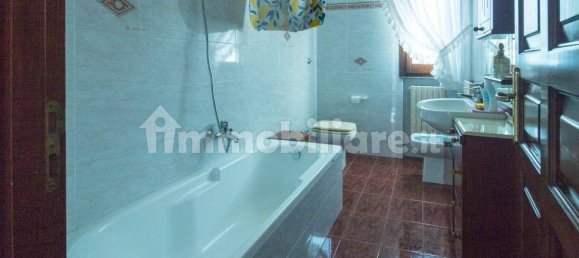 4 bedrooms House in Castro, Italy No. 250997 11