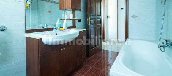 4 bedrooms House in Castro, Italy No. 250997 12