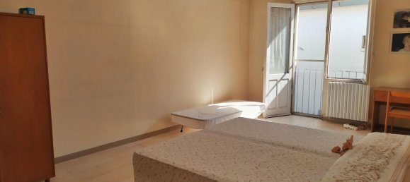 Дом с 10 комнатами в Скафа, Италия № 159342 12