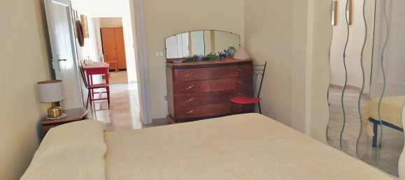 Дом с 10 комнатами в Скафа, Италия № 159342 10