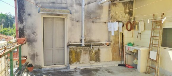 Дом с 10 комнатами в Скафа, Италия № 159342 8