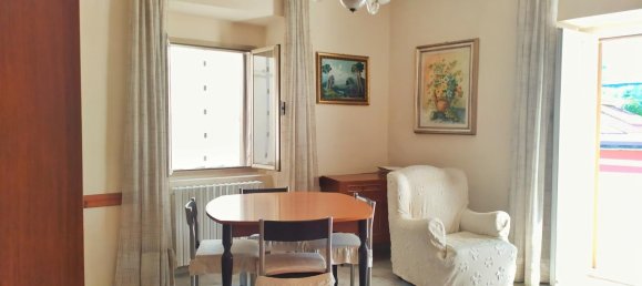 Дом с 10 комнатами в Скафа, Италия № 159342 18