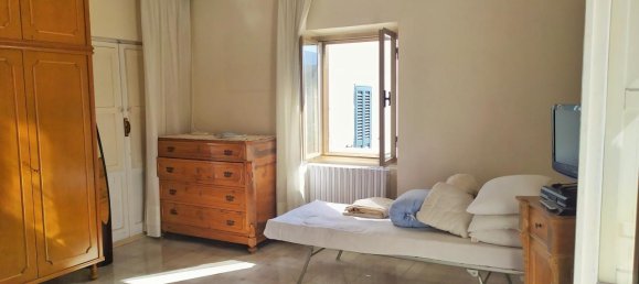 Дом с 10 комнатами в Скафа, Италия № 159342 15