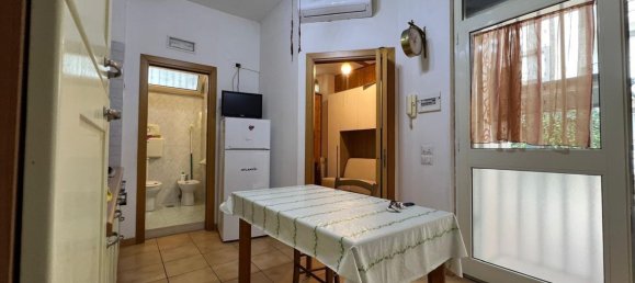2 rooms Apartment in Trani, Italy No. 161061 11