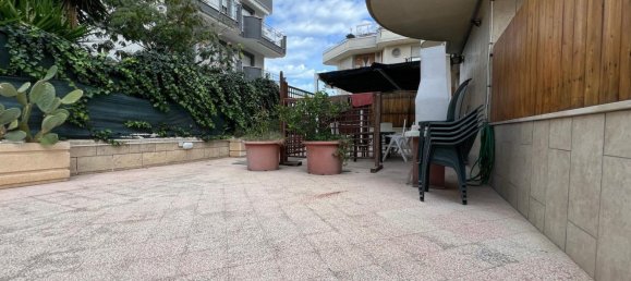 2 rooms Apartment in Trani, Italy No. 161061 5