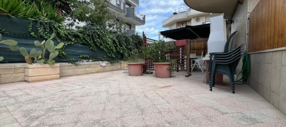 2 rooms Apartment in Trani, Italy No. 161061 6