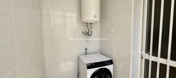 2 chambres Appartement à Torrevieja, Spain No. 280983 15