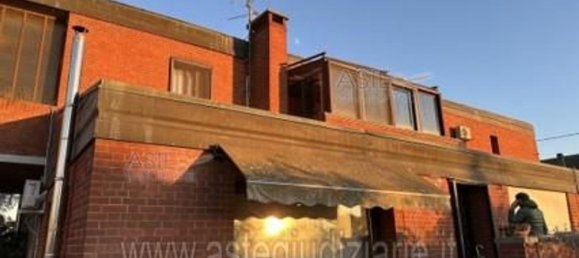 15 rooms Apartment in Asigliano Vercellese, Italy No. 13358 8