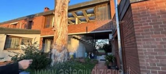 15 rooms Apartment in Asigliano Vercellese, Italy No. 13358 7