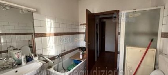 15 rooms Apartment in Asigliano Vercellese, Italy No. 13358 4