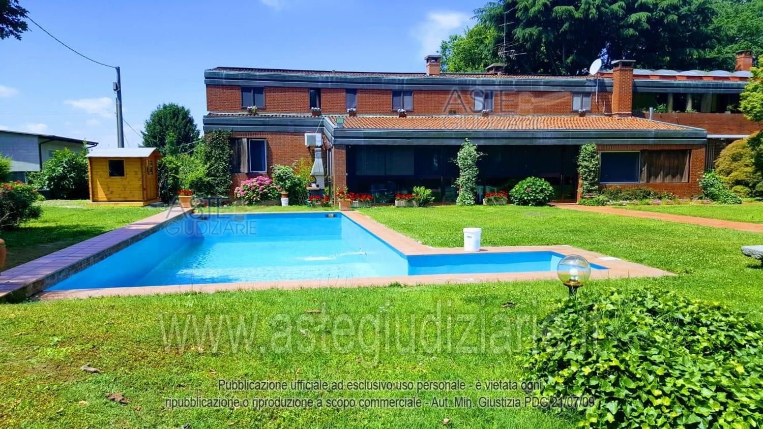 15 rooms Apartment in Asigliano Vercellese, Italy No. 13358