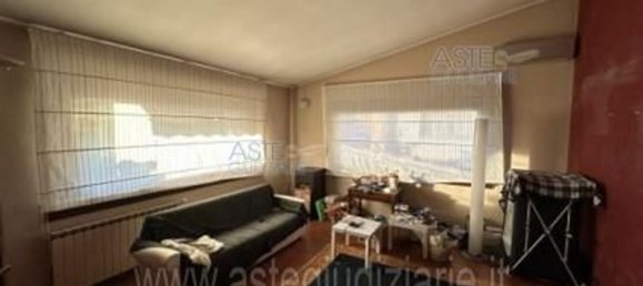 15 rooms Apartment in Asigliano Vercellese, Italy No. 13358 2
