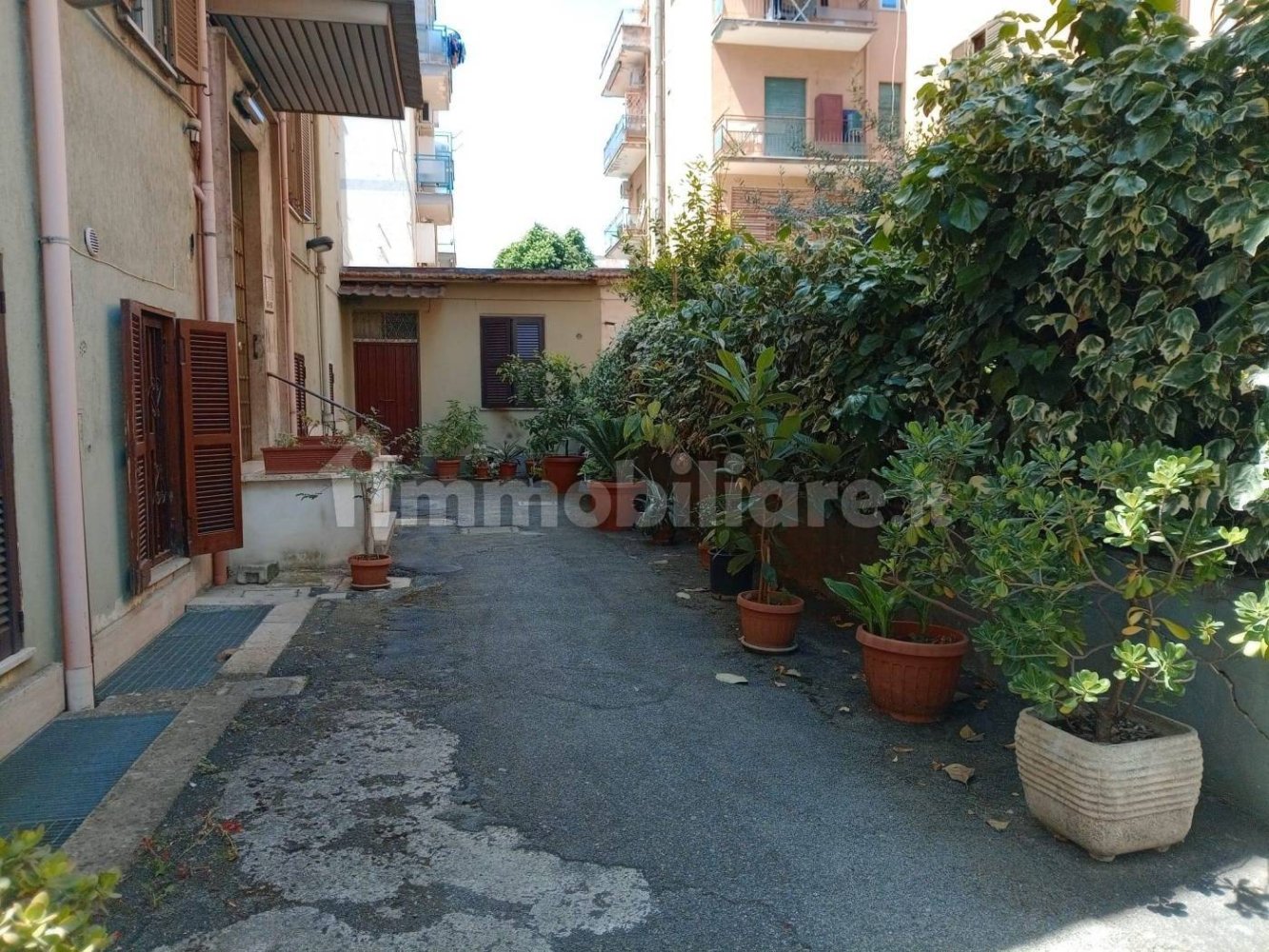 Квартира с 1 спальней в Рим, Италия № 325053