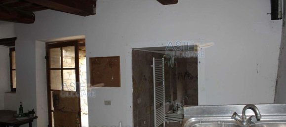 6 rooms Apartment in Pomarance, Italy No. 199526 17