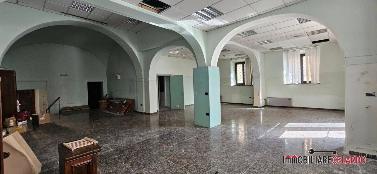 3 rooms Commercial property in Colle di Val d'Elsa, Italy No. 45891