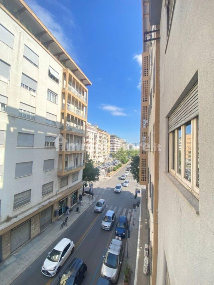 5 غرف نوم شقة في Palermo, Italy رقم 347161