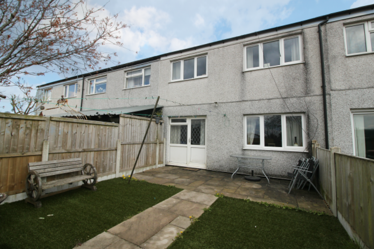 2 bedrooms House in Glossop, United Kingdom No. 72