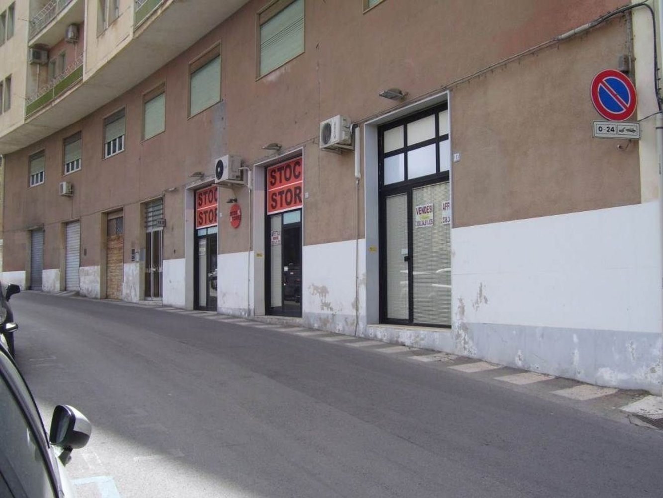 120m² Commercial property in Ragusa, Italy No. 117335