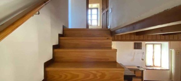 3 rooms House in Castelnovo ne' Monti, Italy No. 134308 8