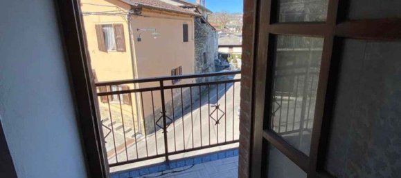 3 rooms House in Castelnovo ne' Monti, Italy No. 134308 11