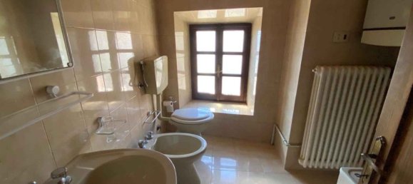 3 rooms House in Castelnovo ne' Monti, Italy No. 134308 14