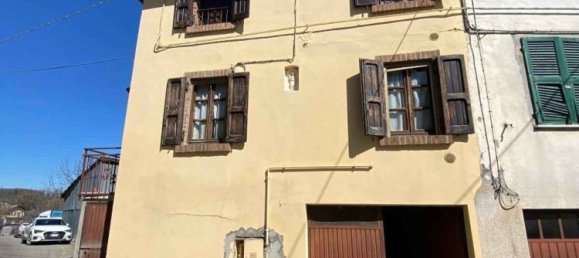 3 rooms House in Castelnovo ne' Monti, Italy No. 134308 4