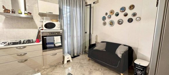 3 rooms Apartment in Bitritto, Italy No. 32769 10