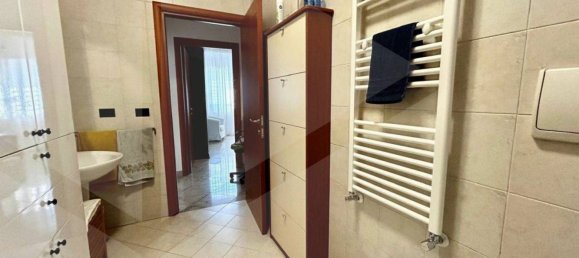 3 rooms Apartment in Bitritto, Italy No. 32769 20