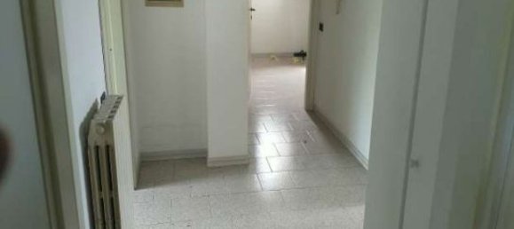 6 rooms Villa in Besnate, Italy No. 187554 13