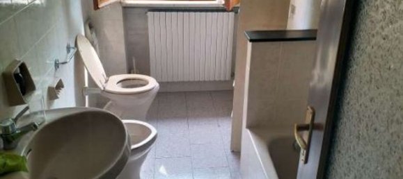 6 rooms Villa in Besnate, Italy No. 187554 9