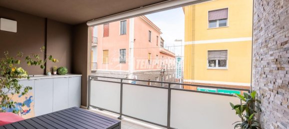 3-salle Appartement à Cagliari, Italy No. 34755 9