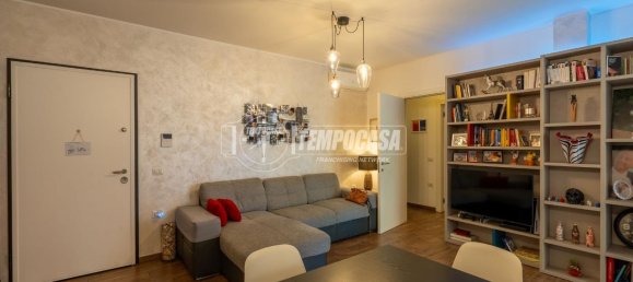 3-salle Appartement à Cagliari, Italy No. 34755 3