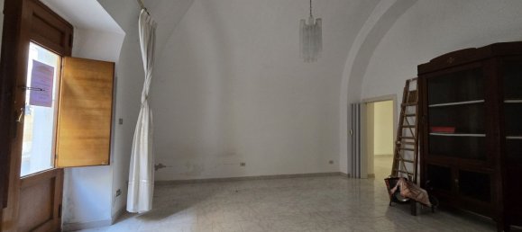 4 rooms House in Adelfia, Italy No. 78488 4