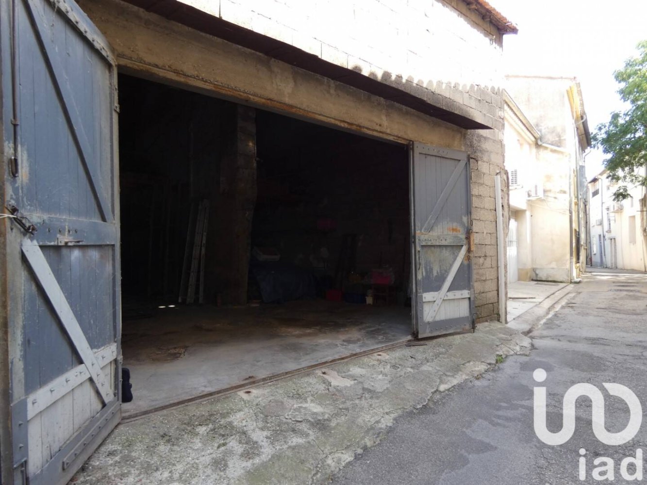 Garage in Sorgues, France 90m², Nr. 358305
