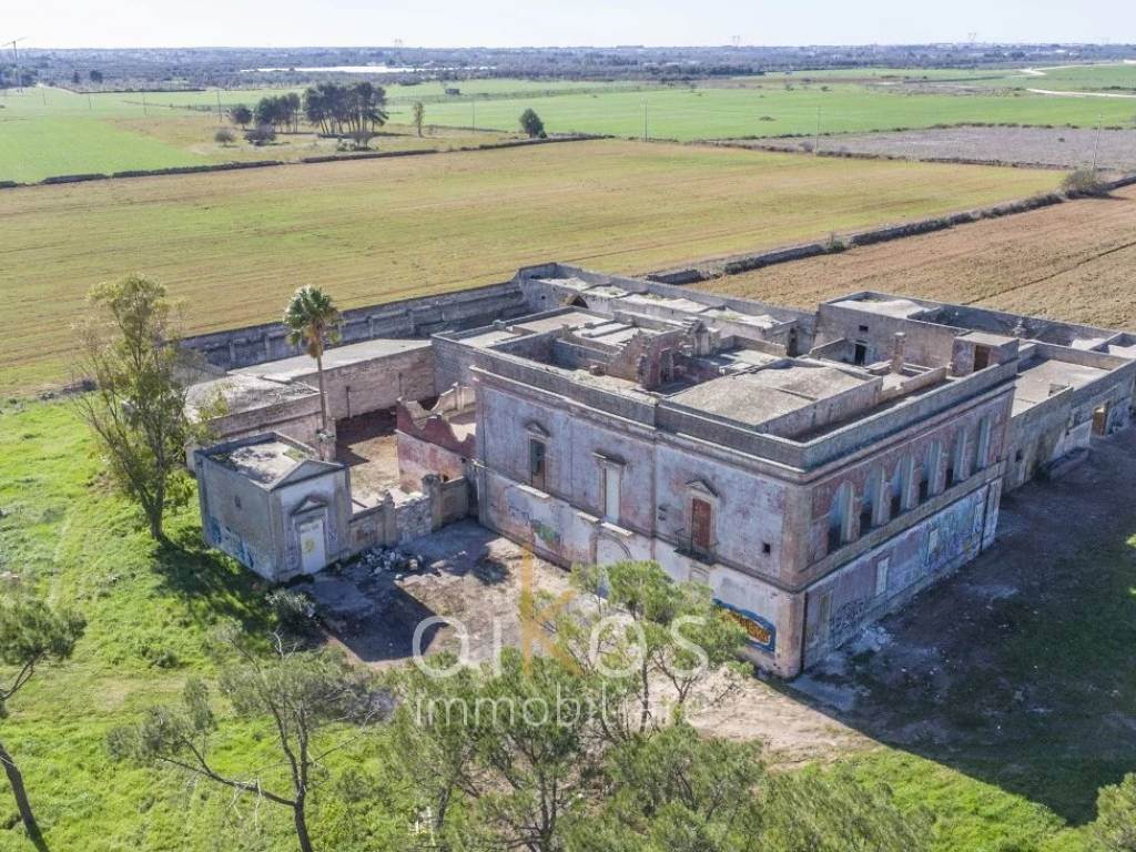 Casa de 50 divisões em Manduria, Italy N.º 123069