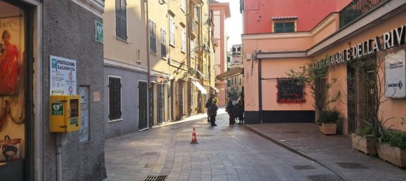 3 rooms Apartment in Cogoleto, Italy No. 77916 3