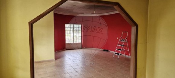 3 bedrooms House in Miranda do Corvo, Portugal No. 160710 3